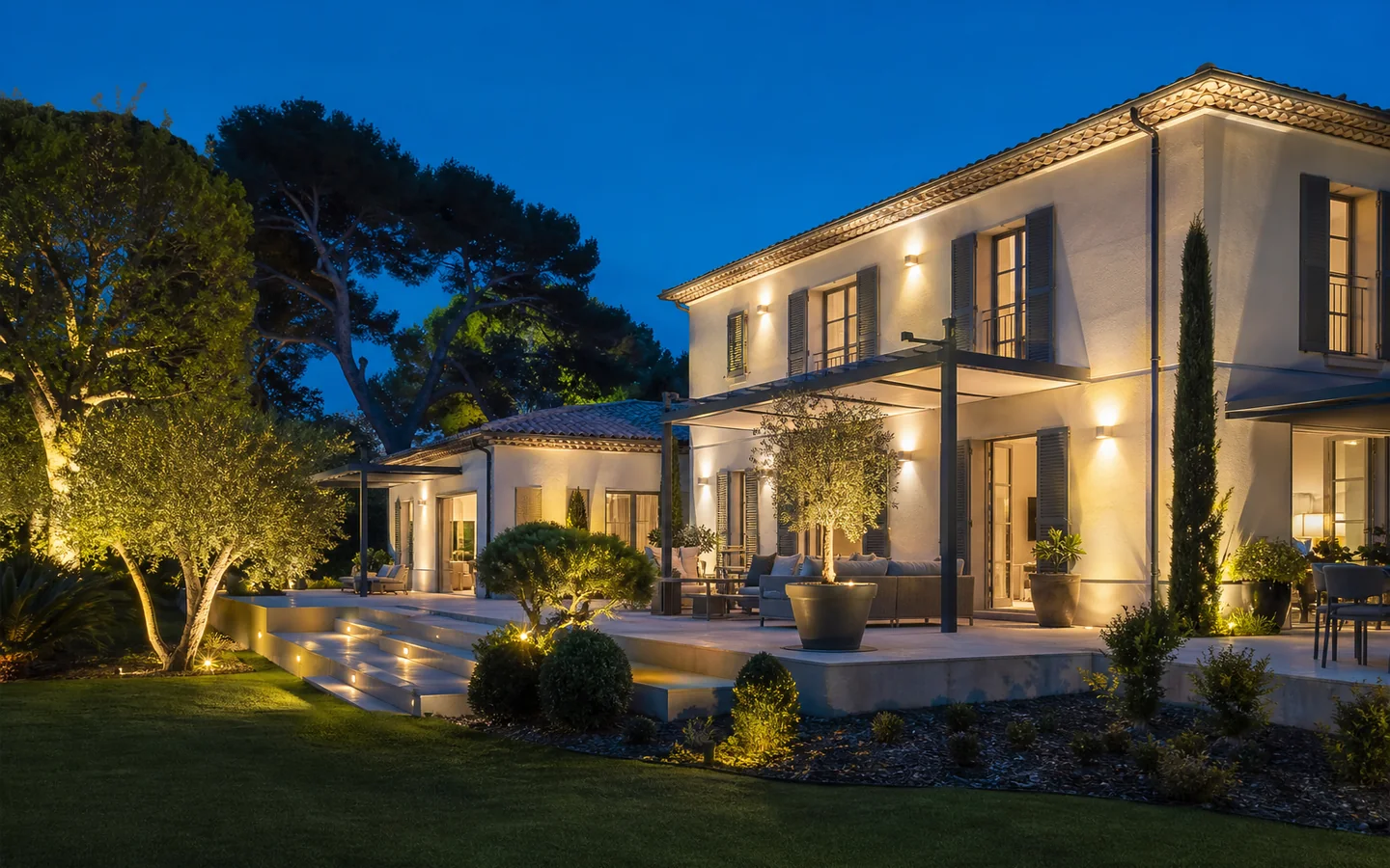 Éclairage architectural d’une villa à Antibes